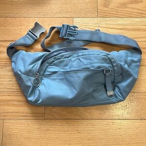 Lululemon belt bag